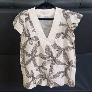 LOFT Women's Cream and Black Bow Pattern Blouse Cotton/Modal Blend